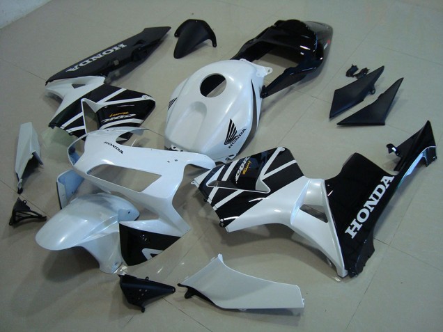 2003-2004 White Black Honda CBR600RR Motorcylce Fairings Canada 2003-2004 White Black Honda CBR600RR Motorcylce Fairings Canada