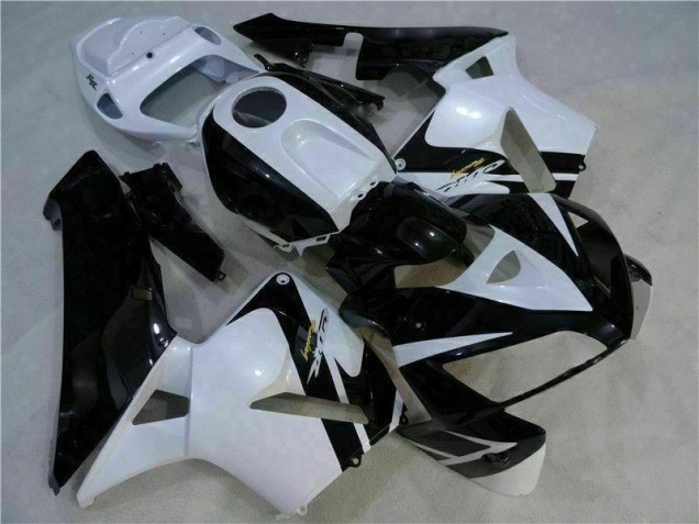 2005-2006 White Black Honda CBR600RR Motorbike Fairing Canada 2005-2006 White Black Honda CBR600RR Motorbike Fairing Canada